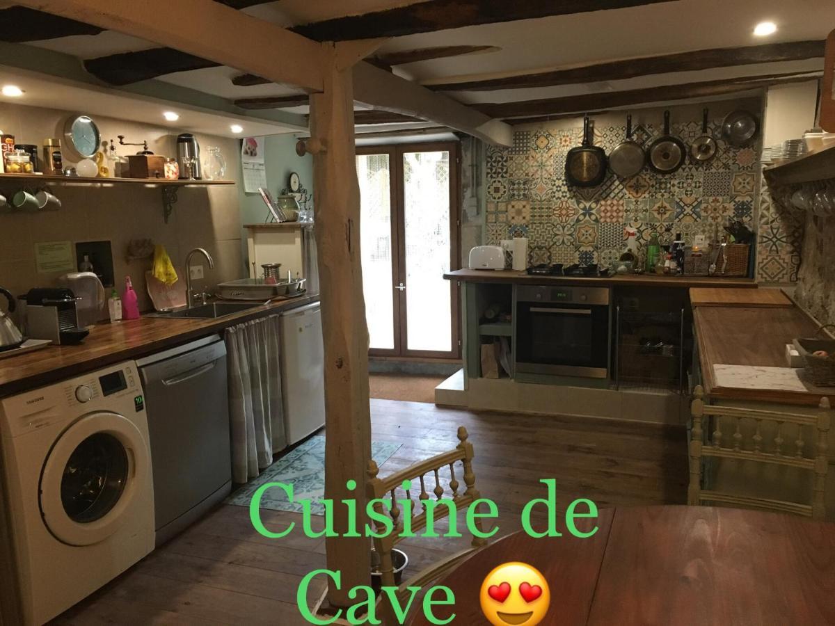 Maison La Roche Chambre D'Hotes Le Vigeant Экстерьер фото