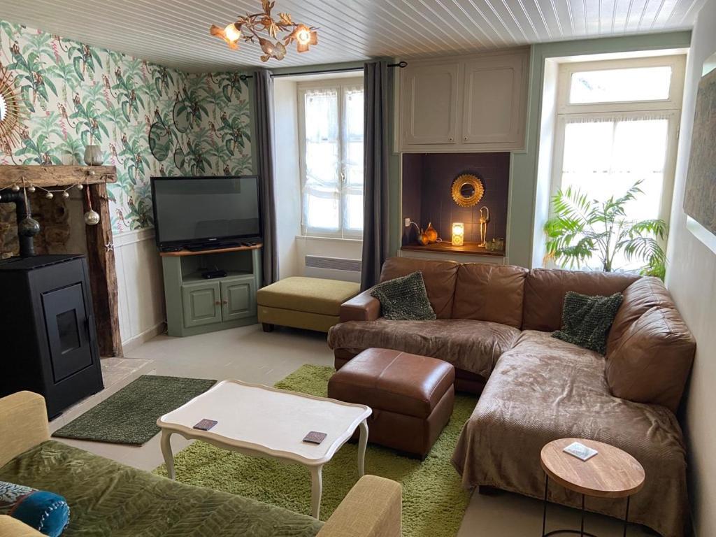 Maison La Roche Chambre D'Hotes Le Vigeant Экстерьер фото